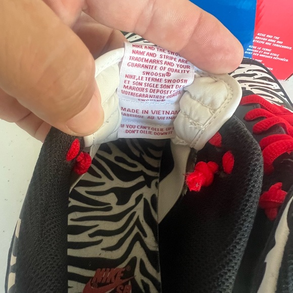 Nike Sb Dunk low og qs Quartersnacks size 8.5 Zebra print new in box. - Picture 8 of 16